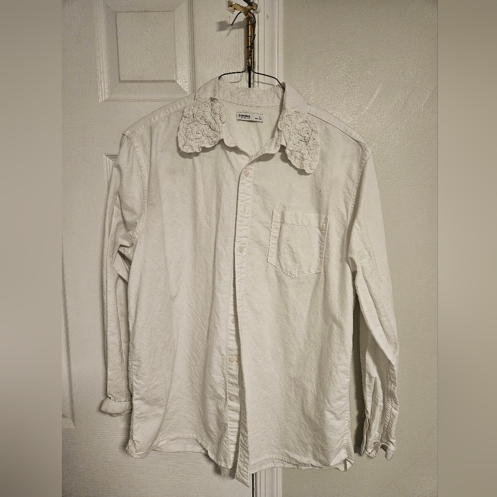 White Blouse with Vintage Lace Collar